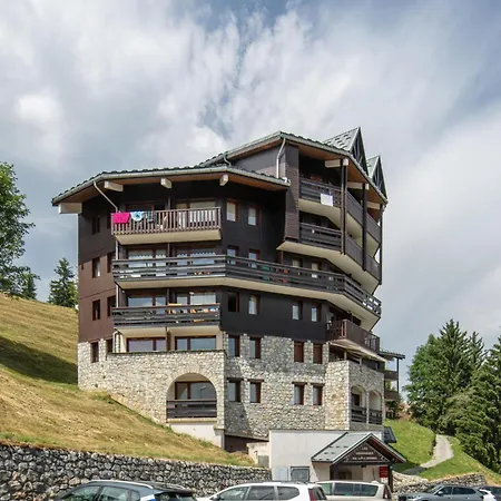 T- Du Morel A By Interhome *